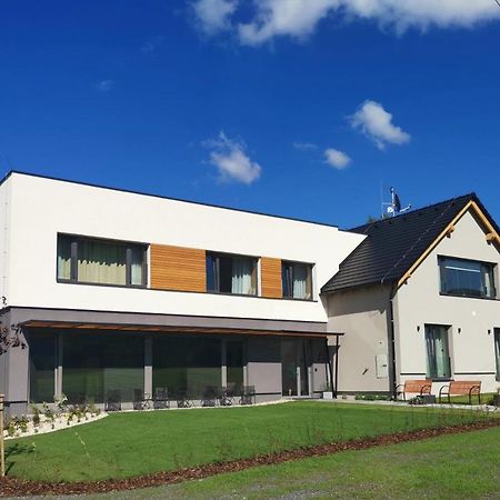 Hotel Maralak Kunčice pod Ondřejníkem Exteriör bild