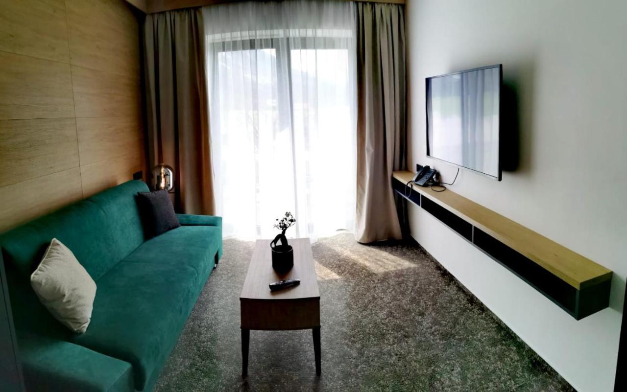 Hotel Maralak Kunčice pod Ondřejníkem Exteriör bild