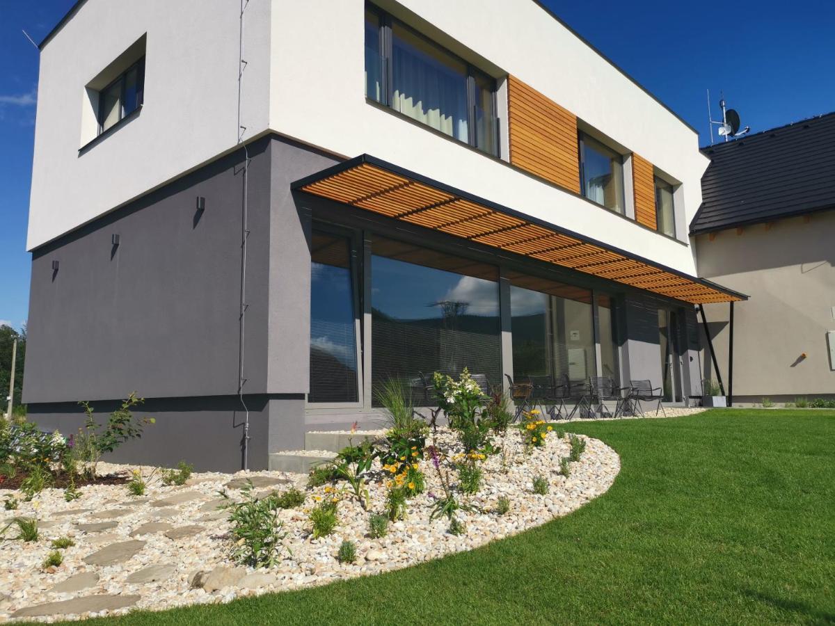 Hotel Maralak Kunčice pod Ondřejníkem Exteriör bild